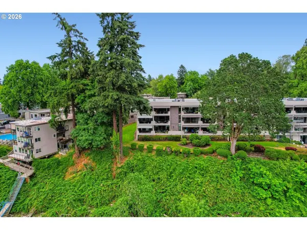 790 SE WEBBER ST #213, Portland, OR 97202