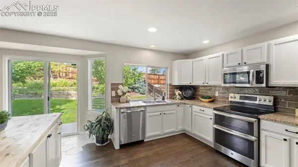 1232 Berganot TRL, Castle Pines, CO 80108