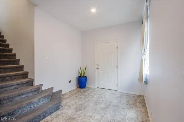 3048 Eaglesfield AVE, North Las Vegas, NV 89081