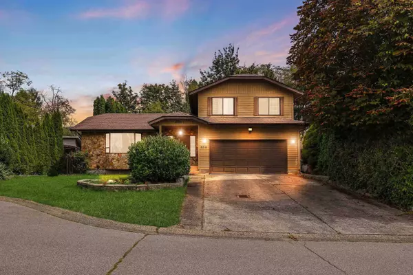 9218 136b ST, Surrey, BC V3W 1K5