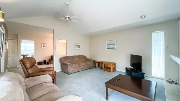 10172 141 ST #105, Surrey, BC V3T 4P6