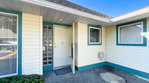 10172 141 ST #105, Surrey, BC V3T 4P6