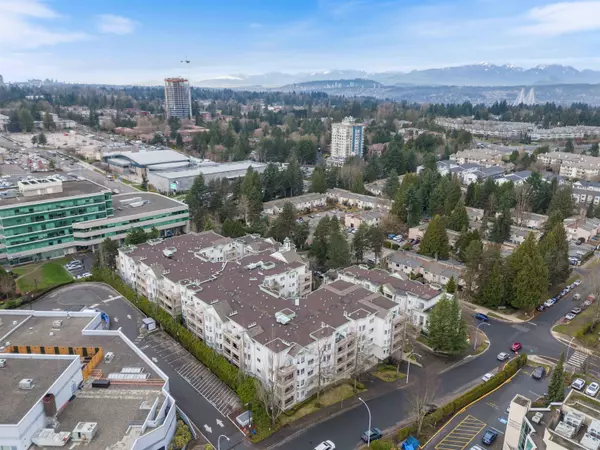 15268 105 AVE #218, Surrey, BC V3R 0W8