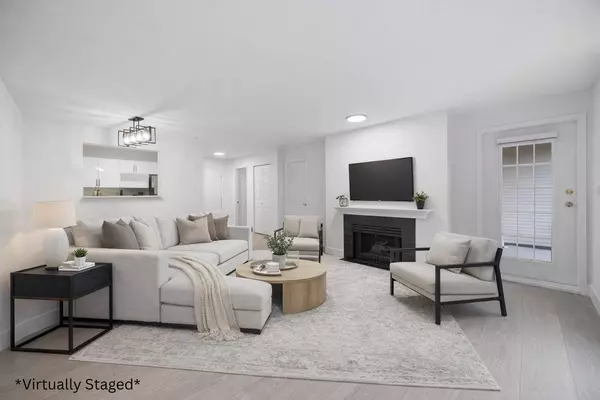 15268 105 AVE #218, Surrey, BC V3R 0W8