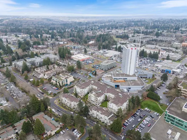 15268 105 AVE #218, Surrey, BC V3R 0W8