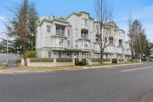 15268 105 AVE #218, Surrey, BC V3R 0W8