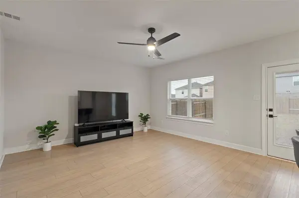 1205 Ginsburg Lane, Princeton, TX 75407