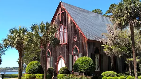 7 Reasons People Are Moving to Bluffton’s 29910 Zip Code