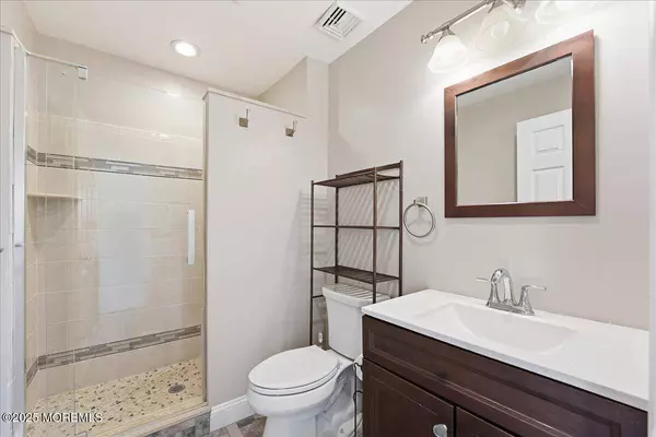 674 Park Avenue, Freehold, NJ 07728