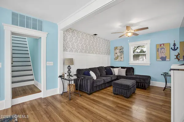 40 Seward Avenue, Toms River, NJ 08753