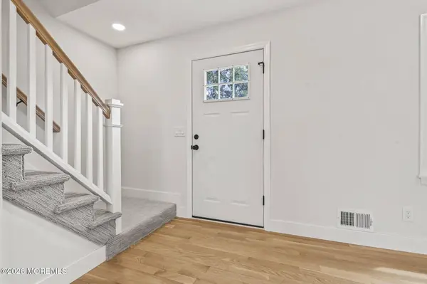 82 Dayton Avenue, Toms River, NJ 08753