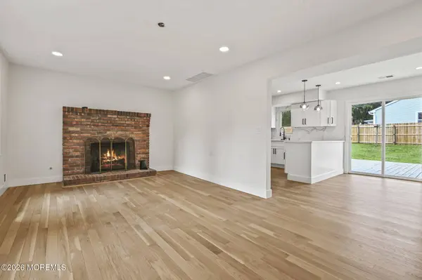 82 Dayton Avenue, Toms River, NJ 08753