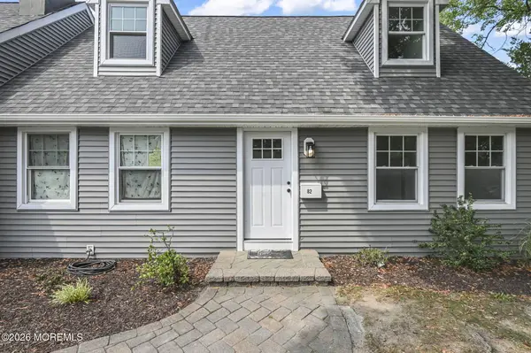 82 Dayton Avenue, Toms River, NJ 08753