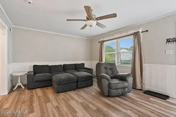 18 Starboard Avenue, Barnegat, NJ 08005
