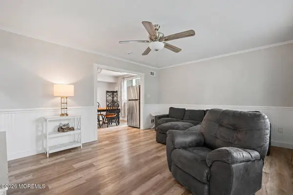 18 Starboard Avenue, Barnegat, NJ 08005