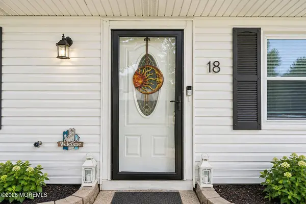 18 Starboard Avenue, Barnegat, NJ 08005