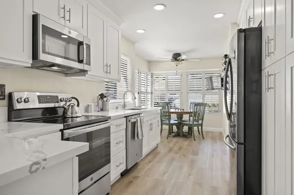 4222 Village 4, Camarillo, CA 93012-6914