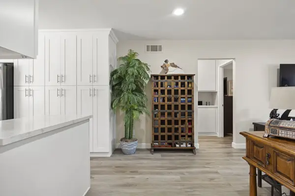 4222 Village 4, Camarillo, CA 93012-6914