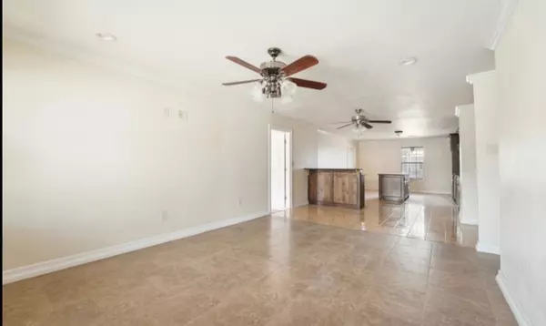 Midland, TX 79705-7002,1921 Hudson Ave