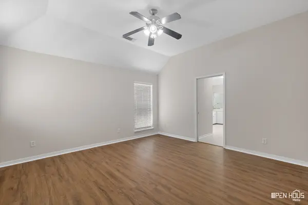 2954 S Shepherds Gln, Wichita Falls, TX 76308-5449