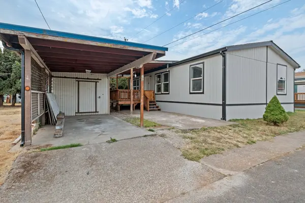 4882 Lancaster Dr NE #72, Salem, OR 97305-1740