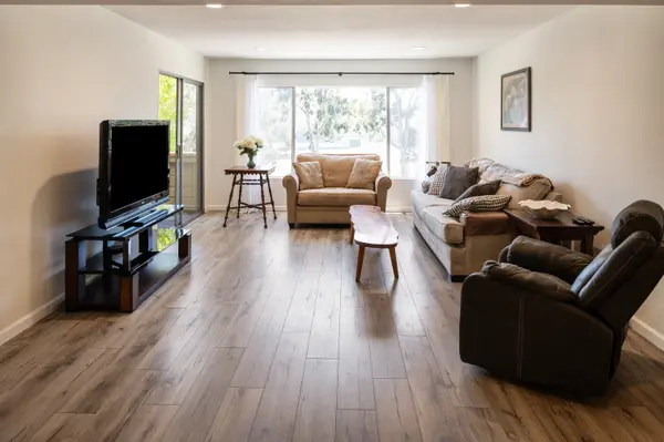 6812 Hyde Park Dr #C, San Diego, CA 92119-2243