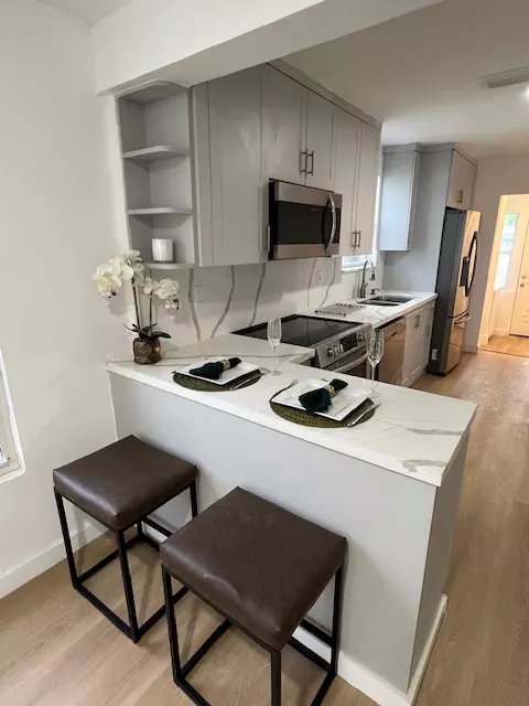 Miami, FL 33127-2611,81 NW 44th St #1