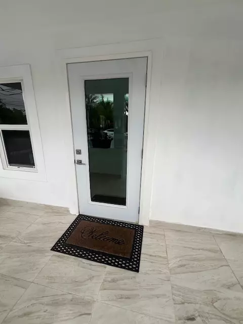 Miami, FL 33127-2611,81 NW 44th St #1