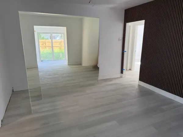564 NW 41st St, Miami, FL 33127-2834