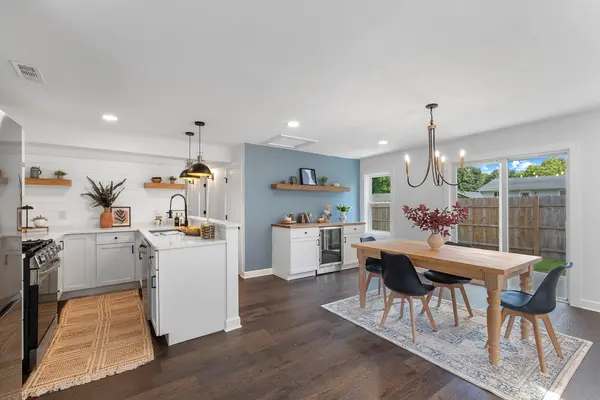 2707 Cameron St, Delavan, WI 53115-3637