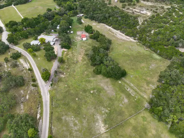 319 Los Indios Ranch Rd, Boerne, TX 78006-5724