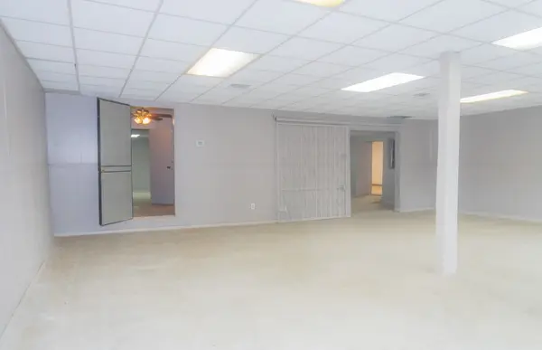 905 Ruiz St, San Antonio, TX 78207-1639