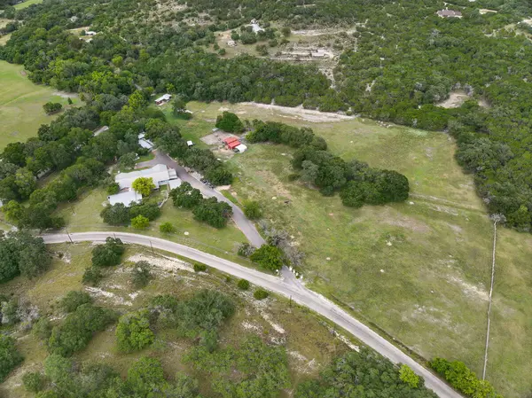 319 Los Indios Ranch Rd, Boerne, TX 78006-5724