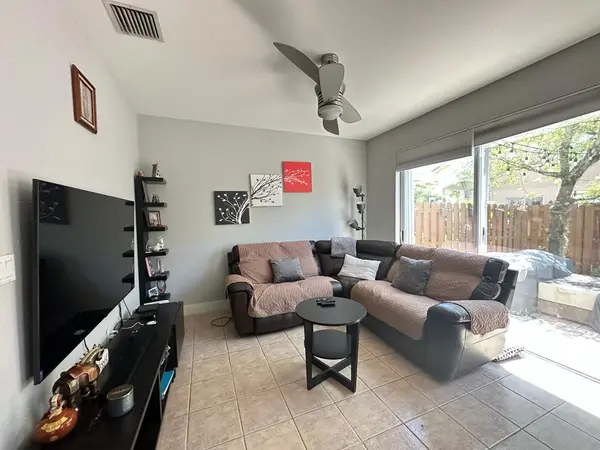 11250 NW 56th St #11250, Doral, FL 33178-3874