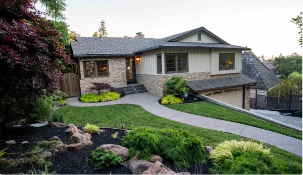 70 St James Pl, Piedmont, CA 94611-3605