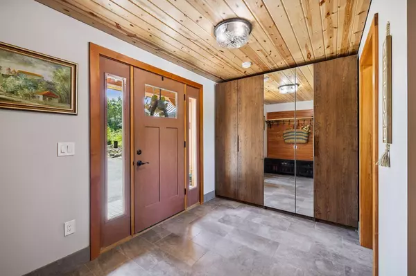 21 Quimby Mountain RD, Hooksett, NH 03106