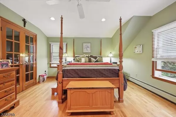 535 Lafayette Ave, Wyckoff Twp., NJ 07481