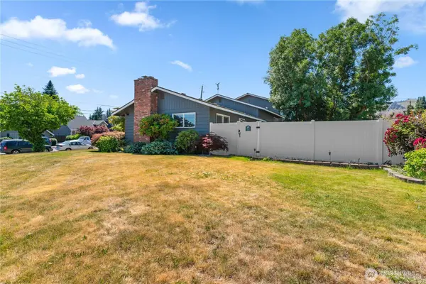 26 Pershing ST, Wenatchee, WA 98801