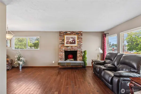 26 Pershing ST, Wenatchee, WA 98801