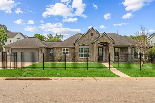 929 Oak ST, Houston, TX 77018