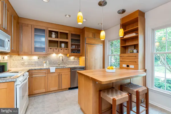 2237 WONDERVIEW RD, Lutherville Timonium, MD 21093