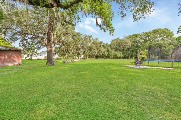 18792 Highway 35, Sweeny, TX 77480