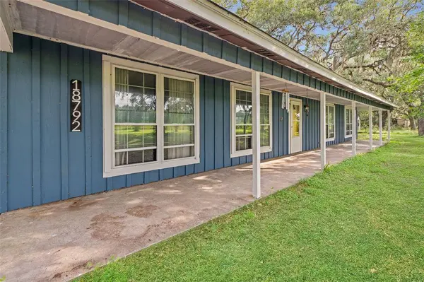 18792 Highway 35, Sweeny, TX 77480