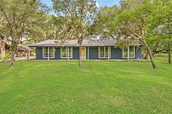 18792 Highway 35, Sweeny, TX 77480
