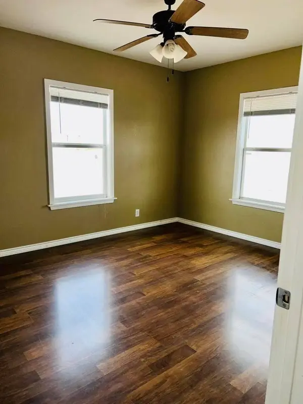 504 Wildcat Dr, Wink, TX 79745