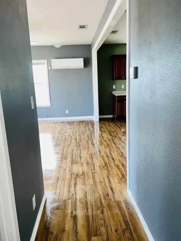 504 Wildcat Dr, Wink, TX 79745