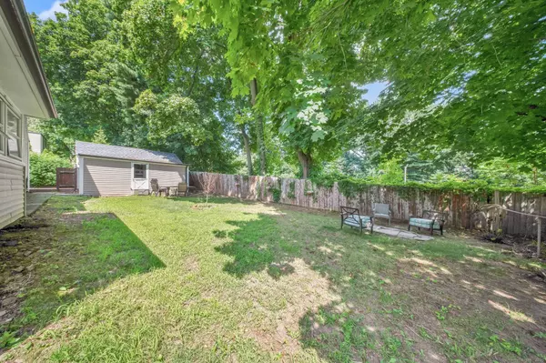 16 Oakdale Street, Wethersfield, CT 06109