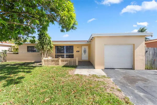 7816 Juniper St, Miramar, FL 33023