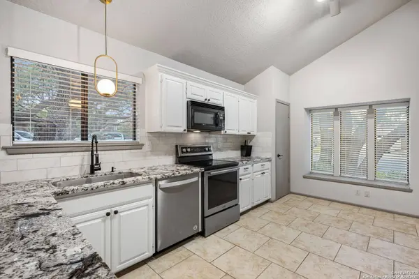19811 Encino Brook St., San Antonio, TX 78259