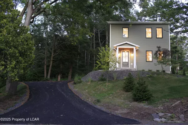 2 Gay Avenue, Nuangola, PA 18707